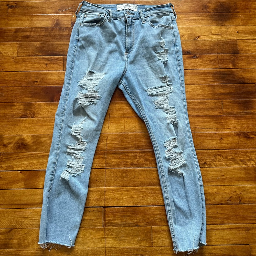 Hollister Curvy High Rise Crop Super Skinny Jeans